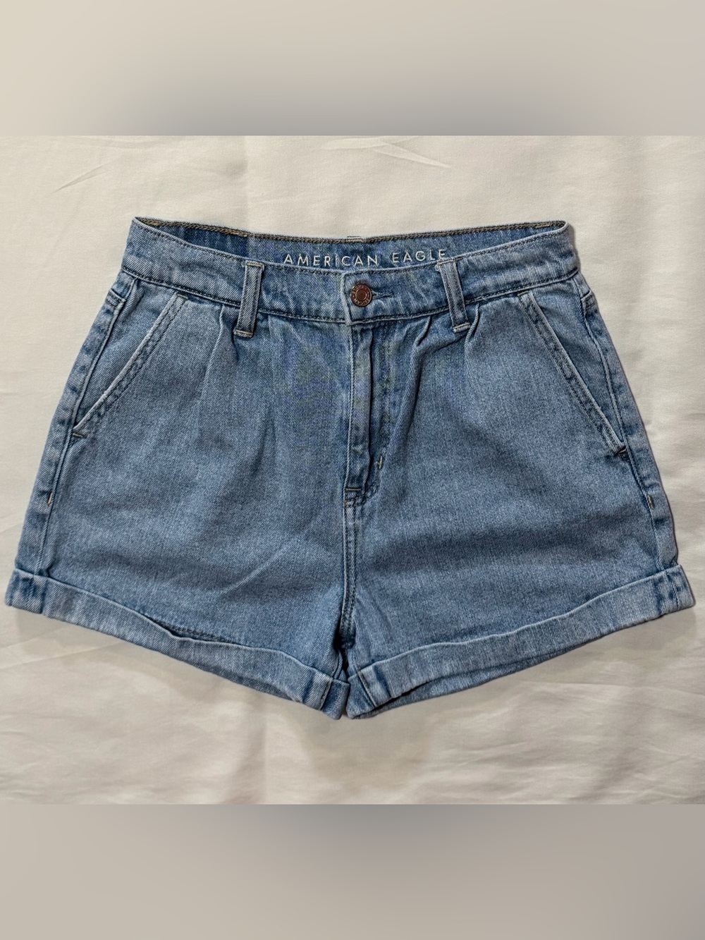 American Eagle Outfitters Mom Short High-Rise Denim Shorts Size 00